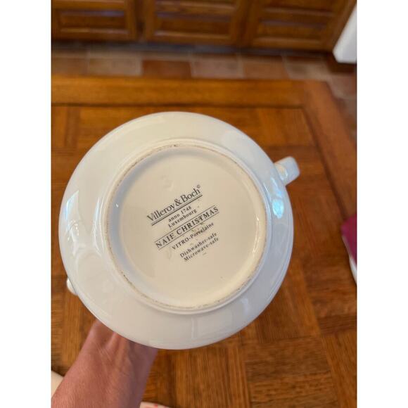 VILLEROY & BOCH NAIF CHRISTMAS 3 CUP 6 3/8" TEAPOT & LID - Picture 6 of 6